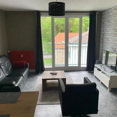 Appartement tout confort dans une résidence calme Givet Exterior foto