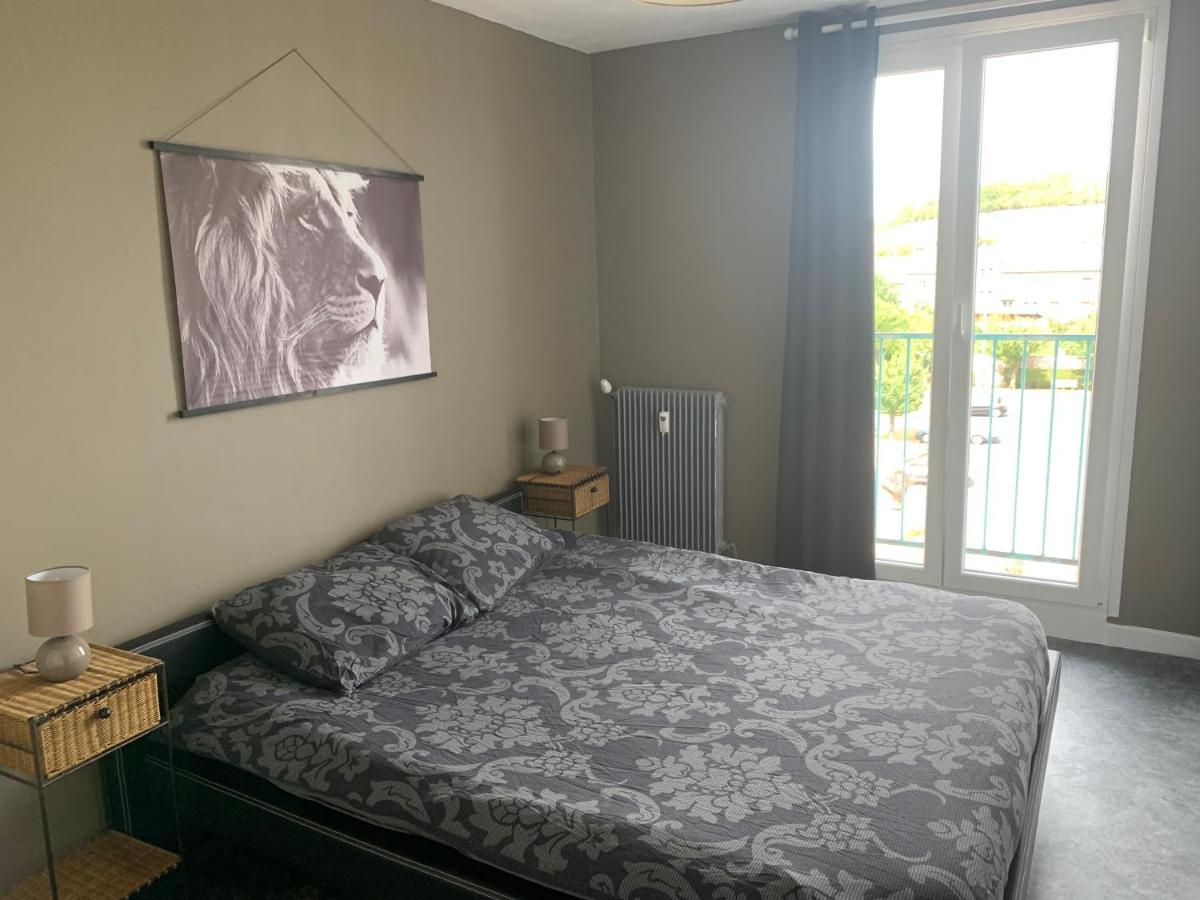 Appartement tout confort dans une résidence calme Givet Exterior foto